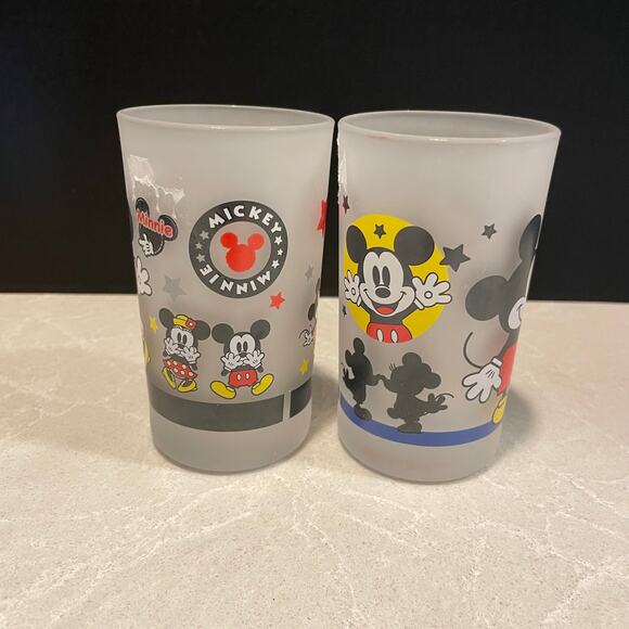 Vintage Frosted Mickey and Minnie mouse drinking glasses collectible Disney - Picture 8 of 12